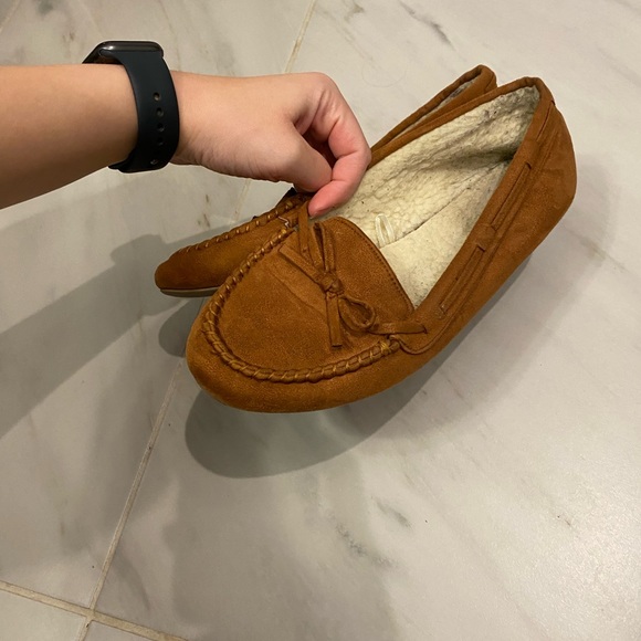 Slippers - Picture 2 of 2